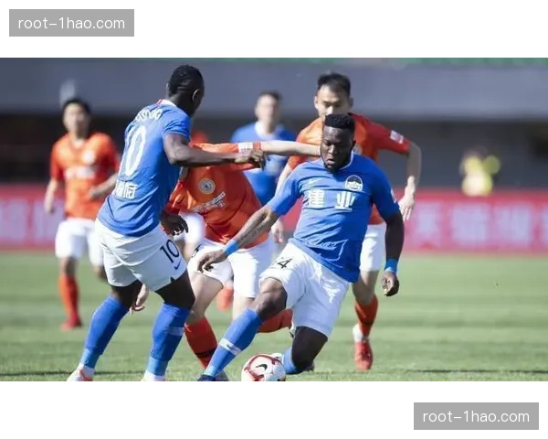 上海战术阵容稳固 古德温弗格双外援控场默契十足